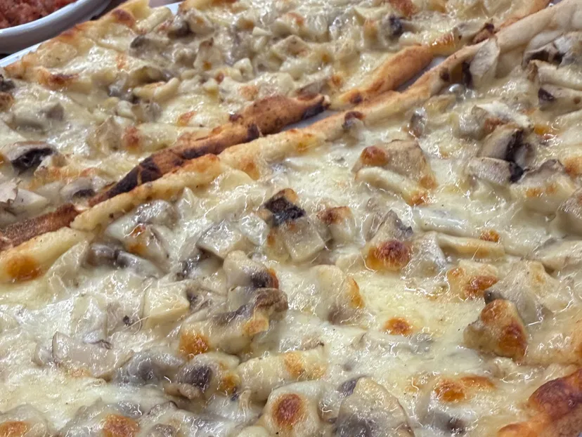Mantarlı Pide